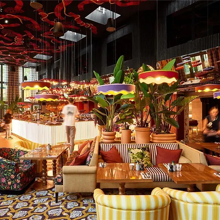 Отель Mama Shelter Дижон