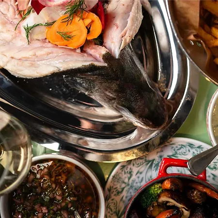 Mama Shelter Hotel *