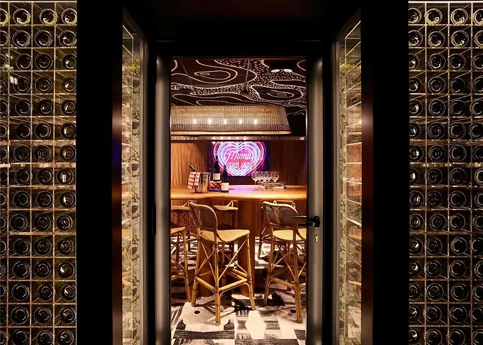 Отель Mama Shelter Дижон