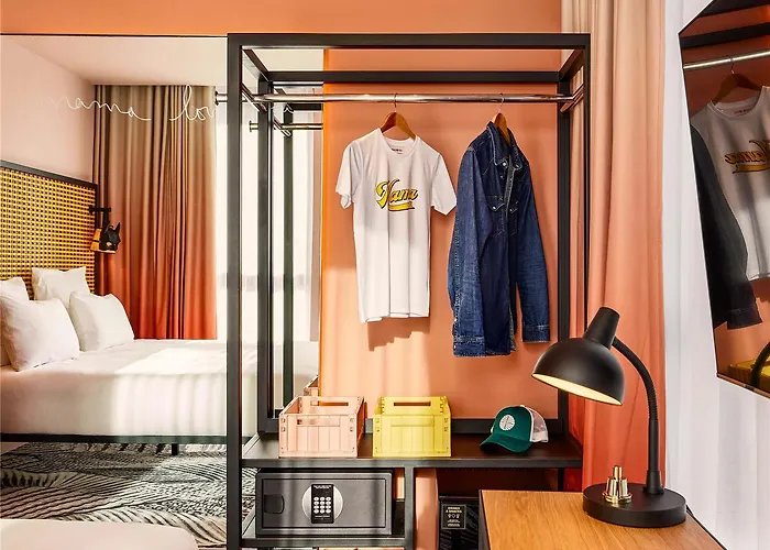 Mama Shelter Отель *