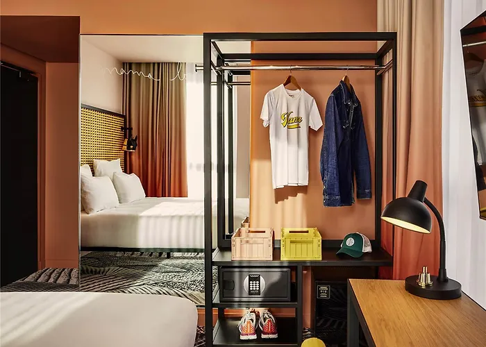 Mama Shelter Отель