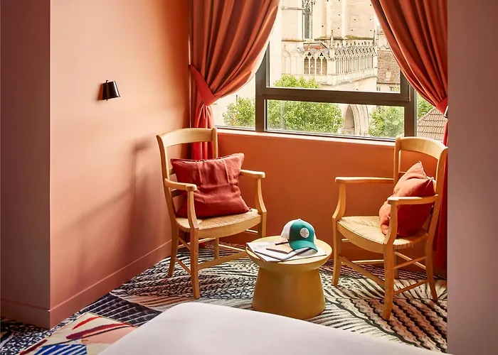 Mama Shelter Отель Дижон