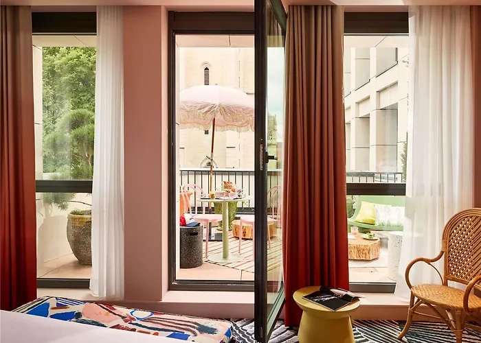 Mama Shelter Отель