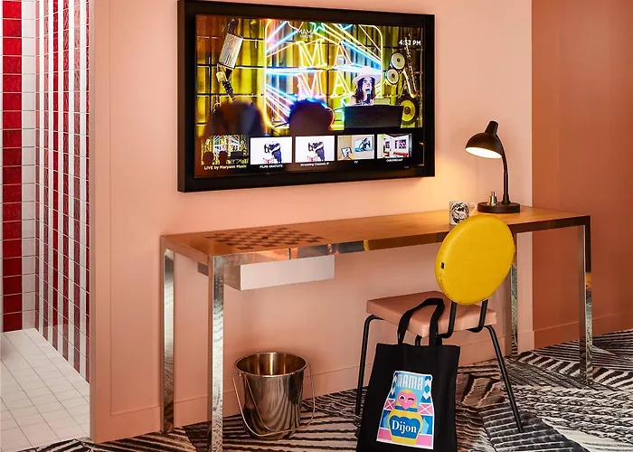 Mama Shelter Отель *